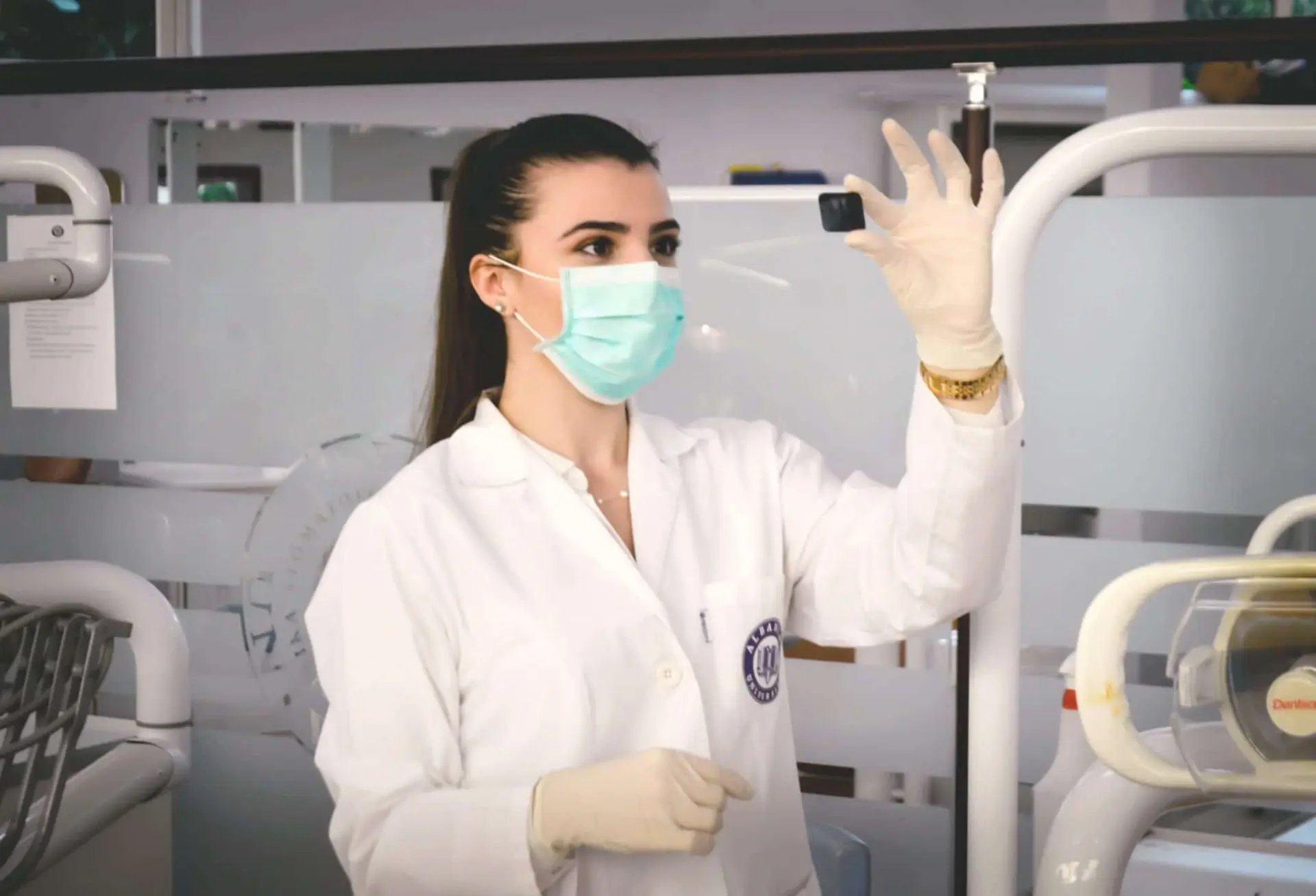 Article_4-Disruptive-Technologies-of-the-Laboratory